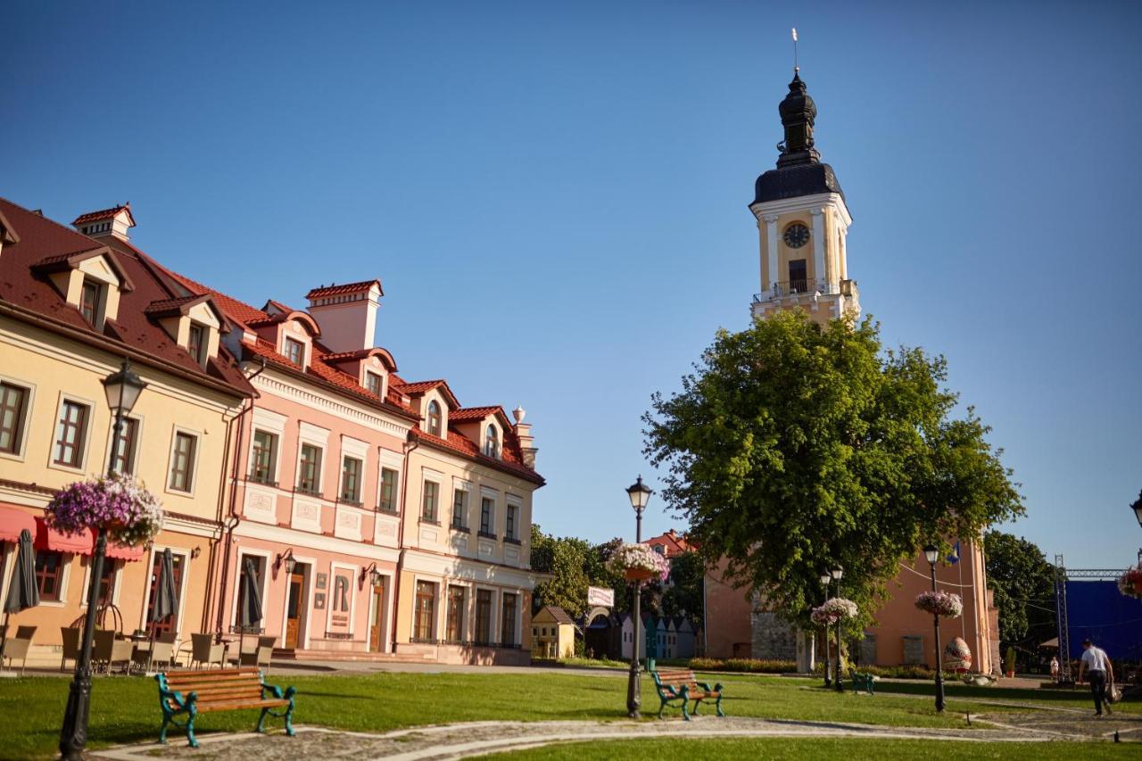 Ratusha Craft Rooms Kamianets-Podilskyi Exterior photo